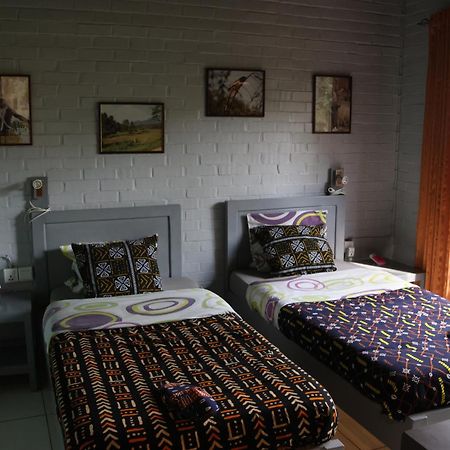Umusambi B&B Kigali Exterior photo