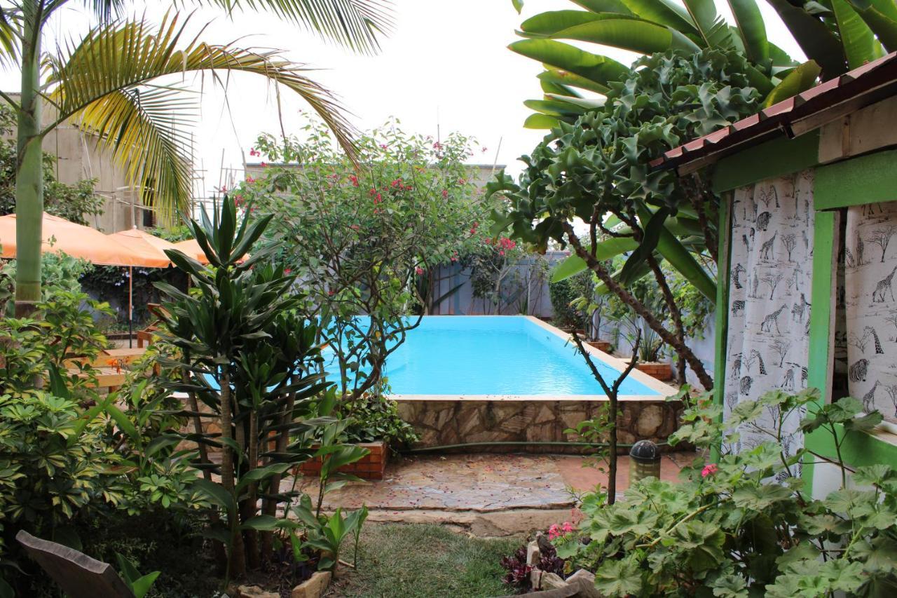 Umusambi B&B Kigali Exterior photo