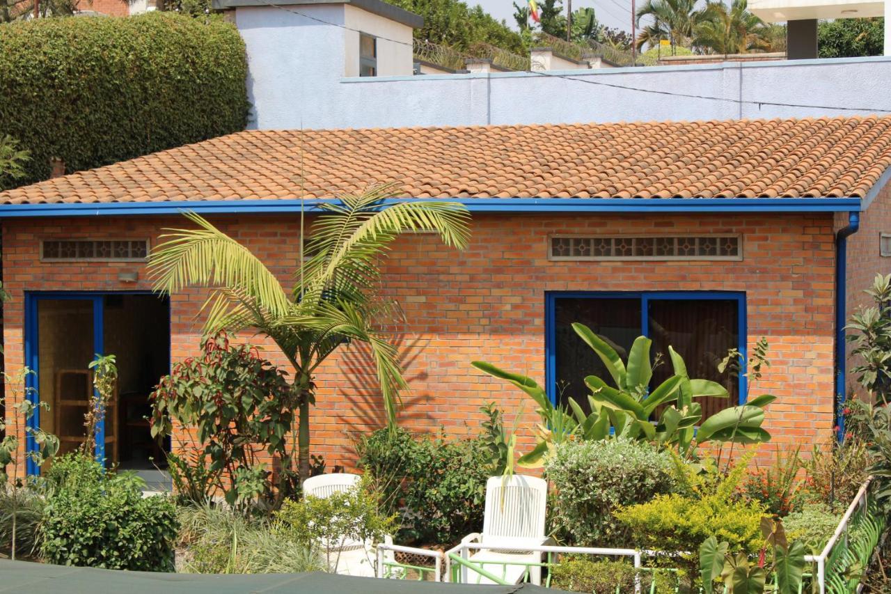 Umusambi B&B Kigali Exterior photo