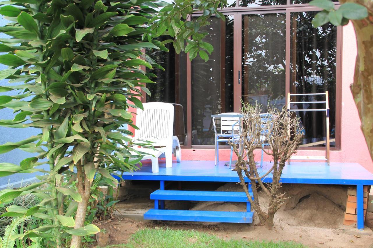 Umusambi B&B Kigali Exterior photo