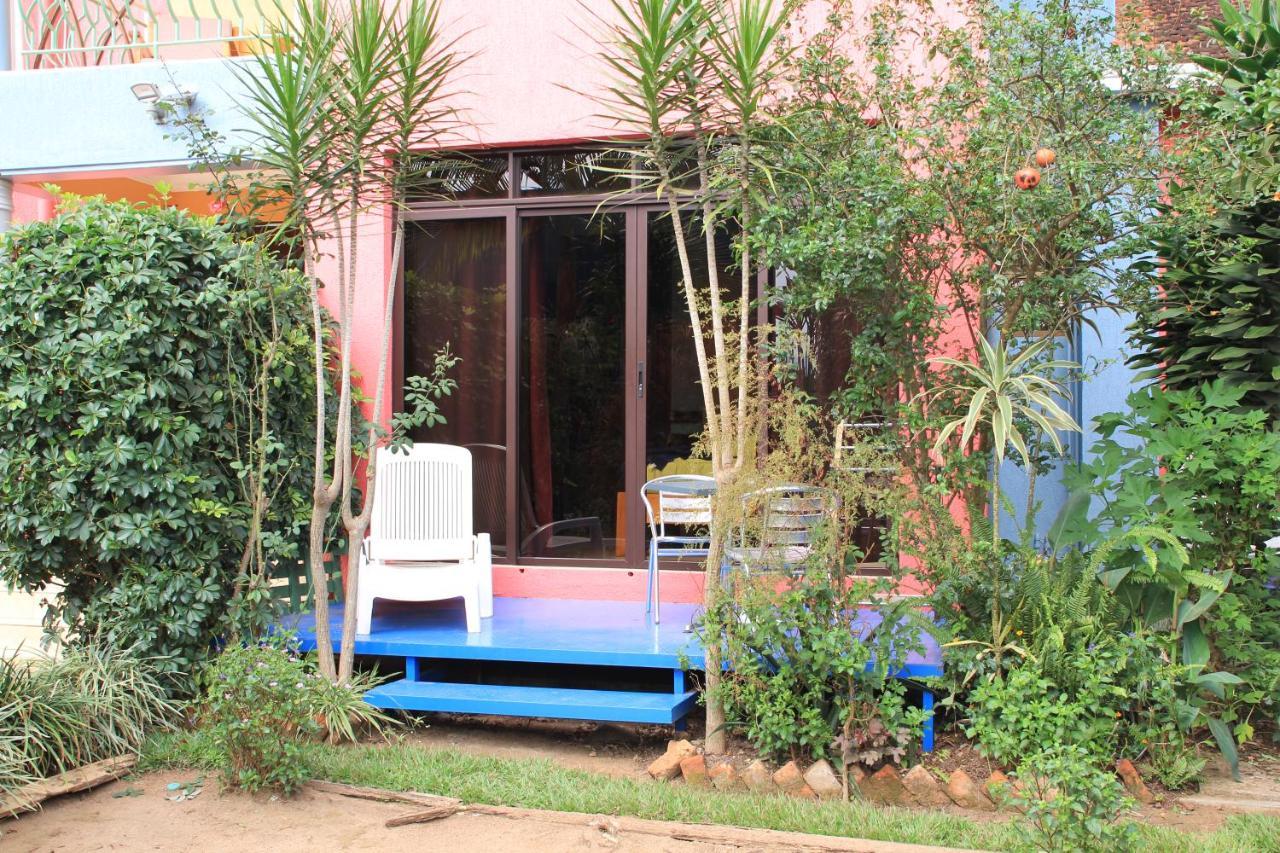 Umusambi B&B Kigali Exterior photo